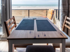 Contemporary apartment in Oostende with balcony